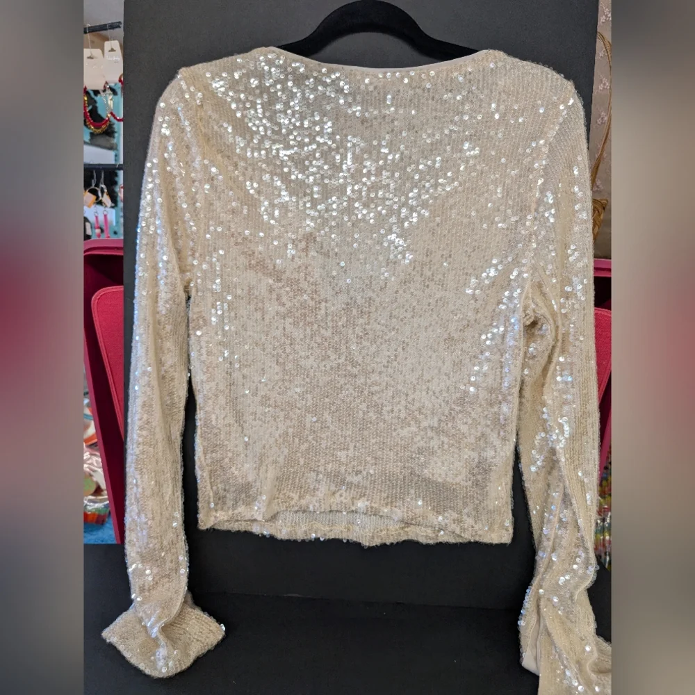 Sequin Crop Top Bell Sleeves Off White Sequin Size L NWT